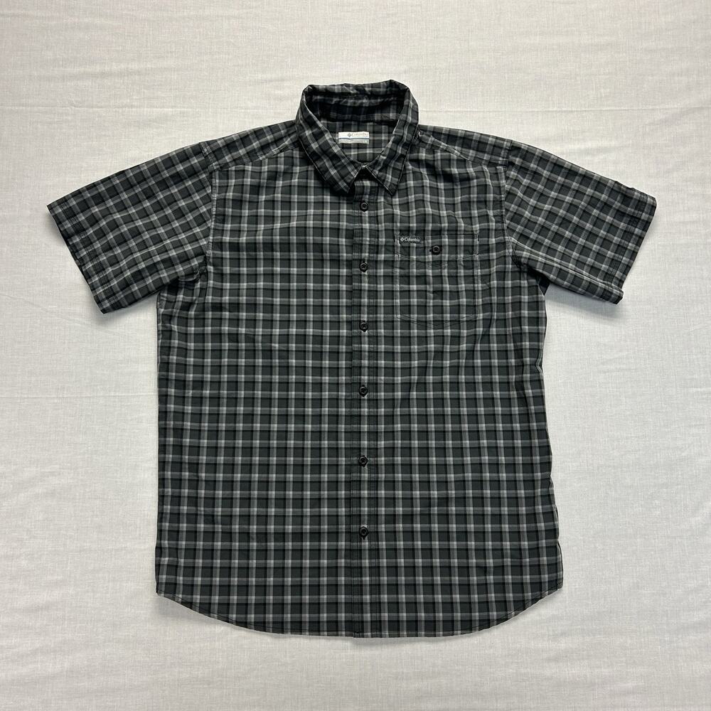 Columbia Lightweight Short Sleeve Button Up Shirt Men's Large Gray Plaid Hiking